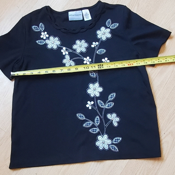 Alfred Dunner Woman's Short Sleeve T-Shirt Top Size PM Petite. - Picture 4 of 6